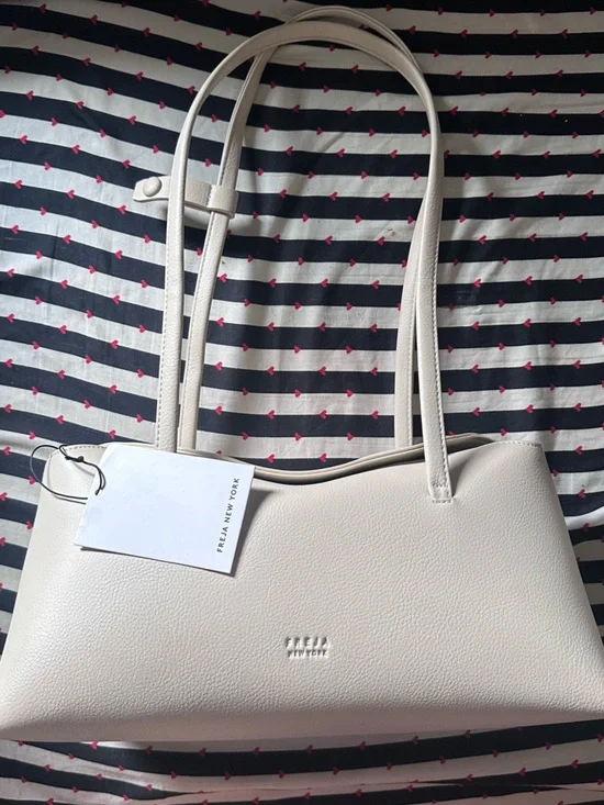 NWT Freja Chrystie Bag Oat with Dustbag - Picture 1 of 6